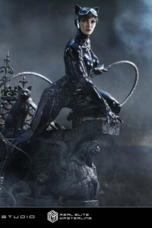 Prime 1 Studio - DC Comics Catwoman 1/3 Scale Statue