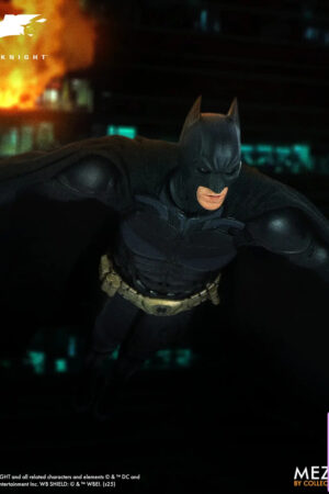 Mezco Studio – 1/12 Batman The Dark Knight (2008 Movie Version) Batman (Licensed) - Photo 2 | TopGKStore