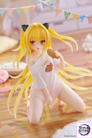 Taito – To Love-Ru Darkness Desktop Cute Figure Golden Darkness (Roomwear Ver.) (Licensed) - Photo 1 | TopGKStore