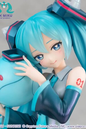 MegaHouse – Kidou Senshi Gundam 00 Haro Gundam x Miku Anniversary Special Project Lucrea 1/7 Figure (Licensed) - Photo 
