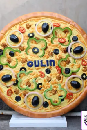 Royal Craftsman Studio – Simulation large pizza model Large Scale Sculpture - Photo 1 | TopGKStore