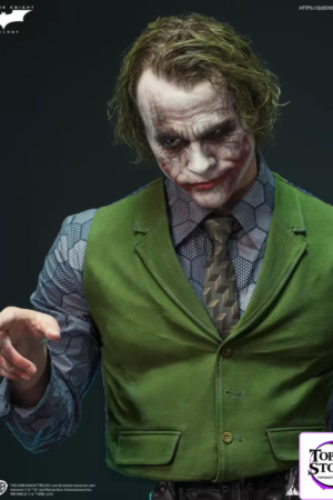 Queen Studios – The Dark Knight: The Joker Life-Size Bust Statue (Licensed) - Photo 2 | TopGKStore