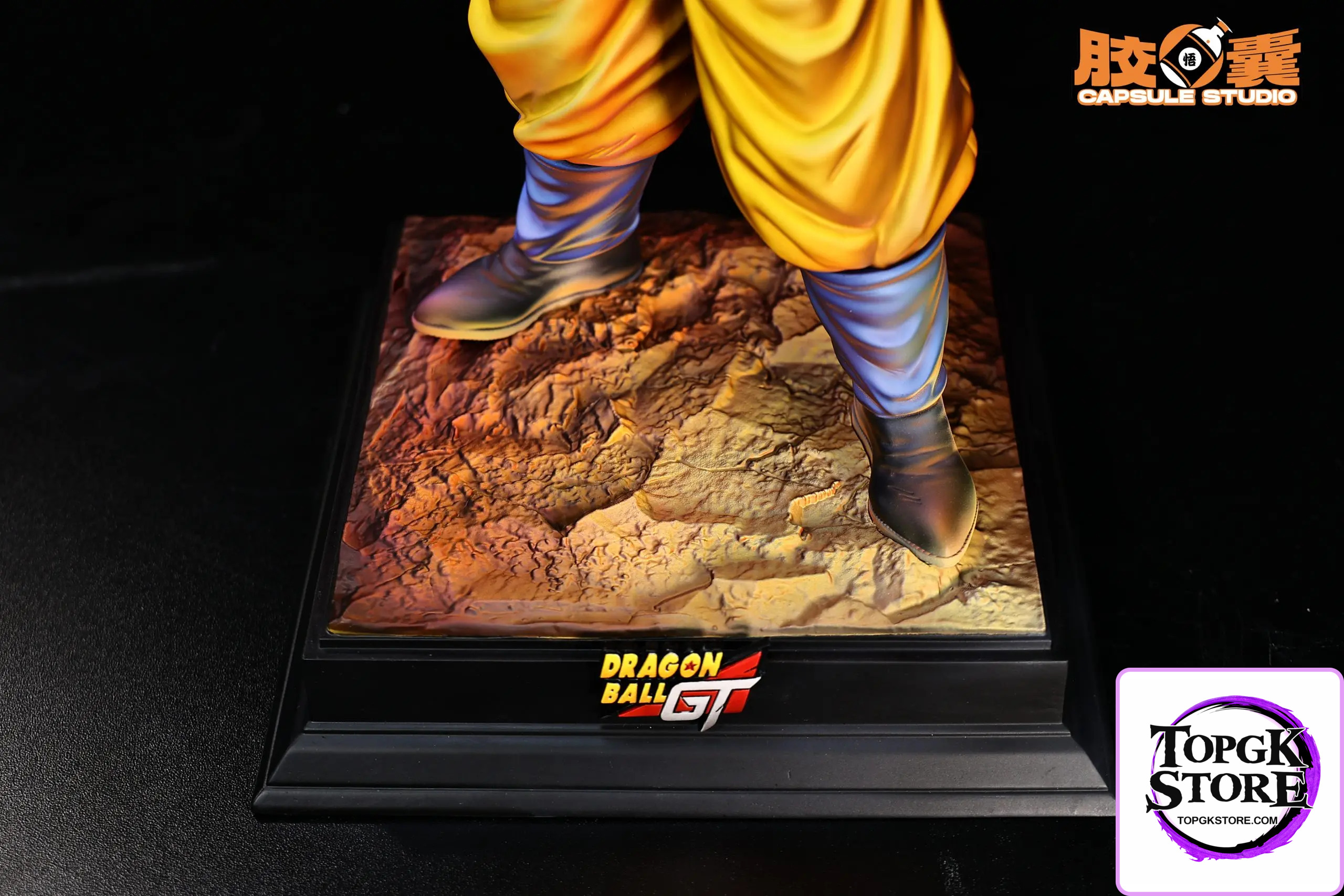 Capsule Studio – Dragon Ball Super Saiyan 4 Goku Clasps His Fists - Photo 3 | TopGKStore