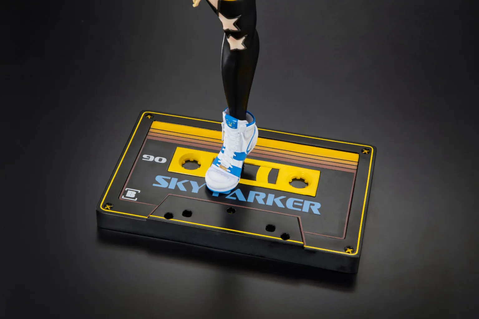 FROG – SKY PARKER 1/5 Scale Figure (Licensed) - Photo 9 | TopGKStore