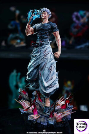 Heroe Collectibles Studio – Jujutsu Kaisen Battle Damaged Satoru Gojo - Photo 1 | TopGKStore