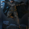Hottoys – The Flash – Batman and Batcycle – 1/6th Scale MMS703 MMS704 MMS705 (Licensed) - Photo 22 | TopGKS