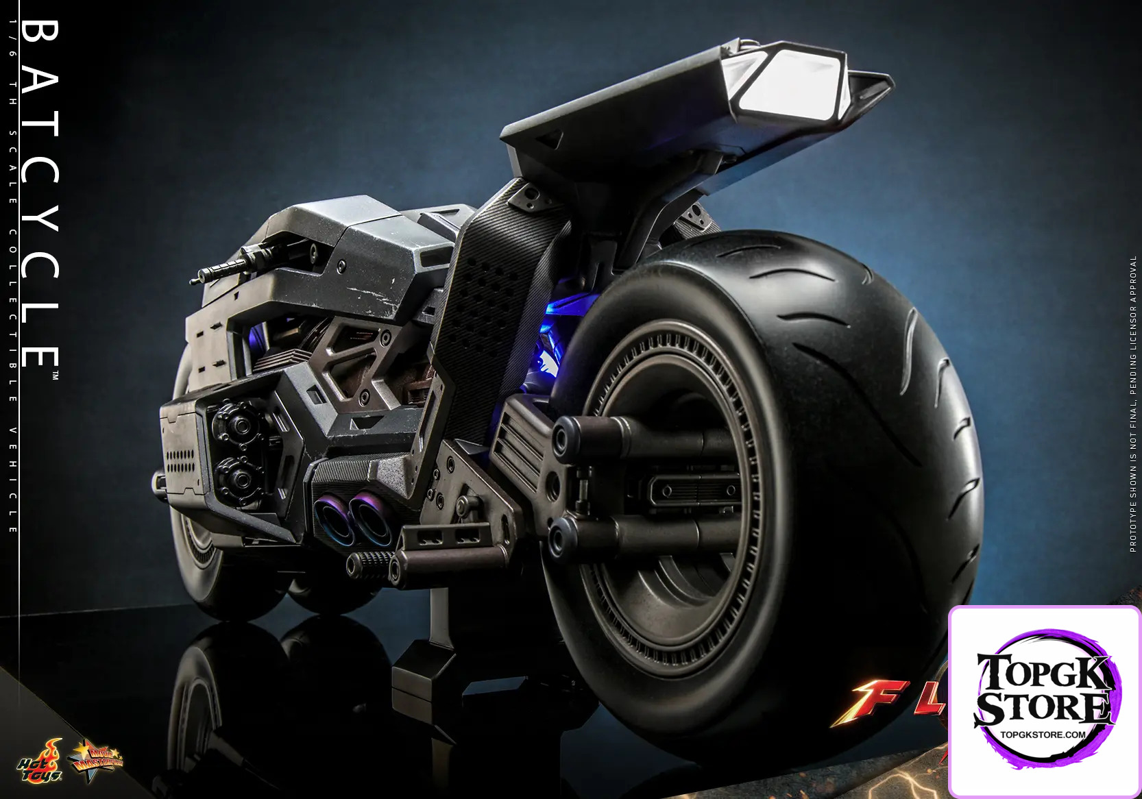 Hottoys – The Flash – Batman and Batcycle – 1/6th Scale MMS703 MMS704 MMS705 (Licensed) - Photo 16 | TopGKS
