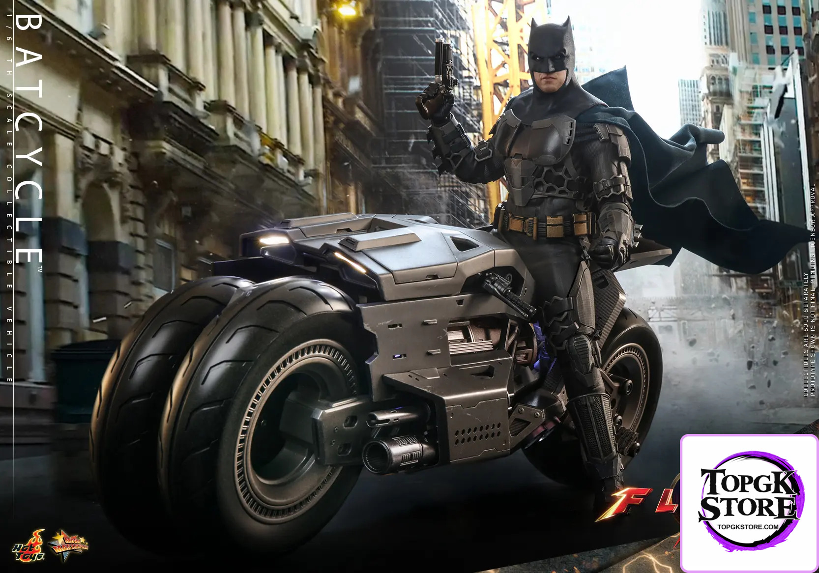 Hottoys – The Flash – Batman and Batcycle – 1/6th Scale MMS703 MMS704 MMS705 (Licensed) - Photo 19 | TopGKS