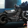 Hottoys – The Flash – Batman and Batcycle – 1/6th Scale MMS703 MMS704 MMS705 (Licensed) - Photo 20 | TopGKS