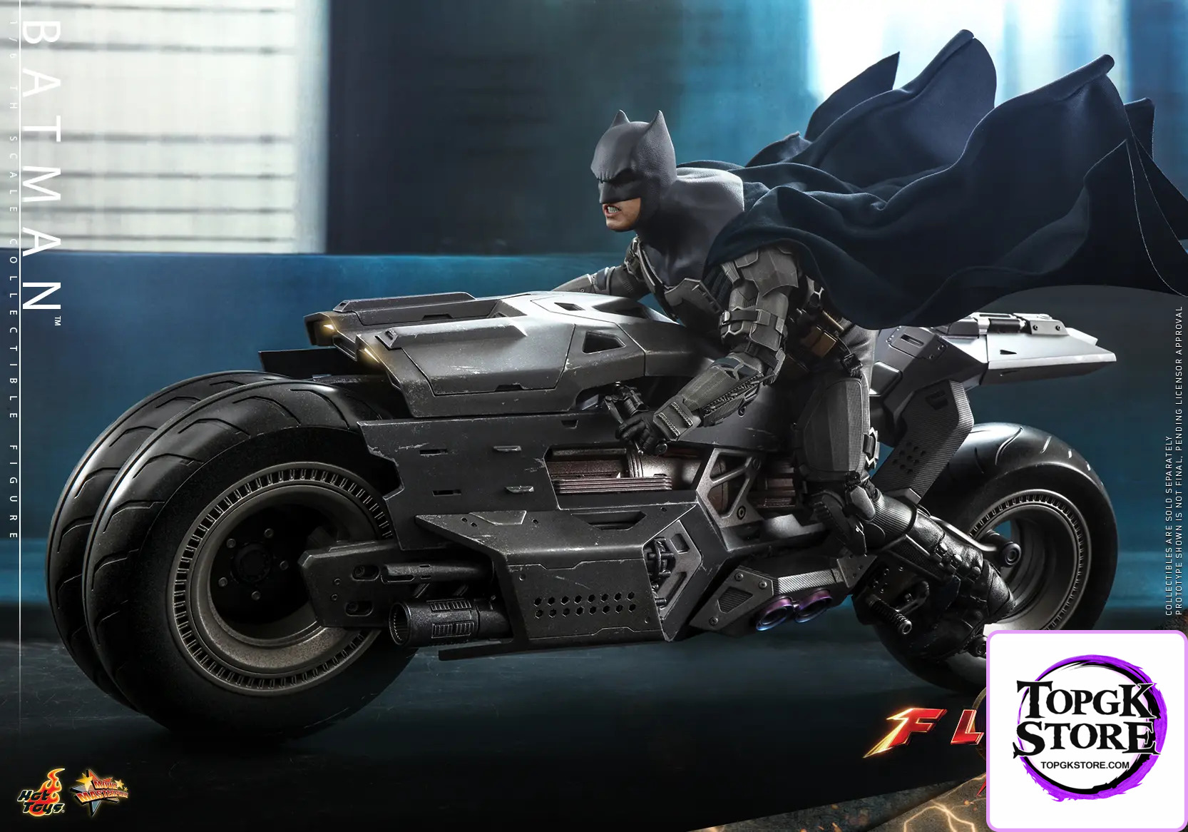 Hottoys – The Flash – Batman and Batcycle – 1/6th Scale MMS703 MMS704 MMS705 (Licensed) - Photo 20 | TopGKS