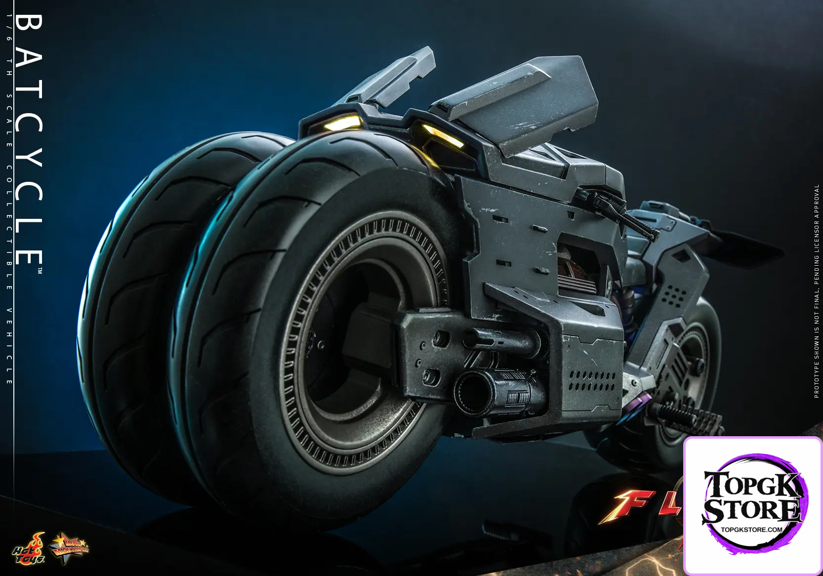 Hottoys – The Flash – Batman and Batcycle – 1/6th Scale MMS703 MMS704 MMS705 (Licensed) - Photo 13 | TopGKS