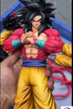 Capsule Studio – Super Saiyan 4 Goku White Mold Version Dragon Ball - Photo 1 | TopGKStore