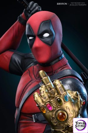 IRON Studio – Marvel MQ060 Deadpool Bust - Photo 6 | TopGKStore