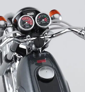 Hasegawa – 1/12 Suzuki GSX-R750 (G) (GR71G) Plastic Model & 1/12 Kawasaki 500-SS/MACH III (H1) Plastic Model (Licen