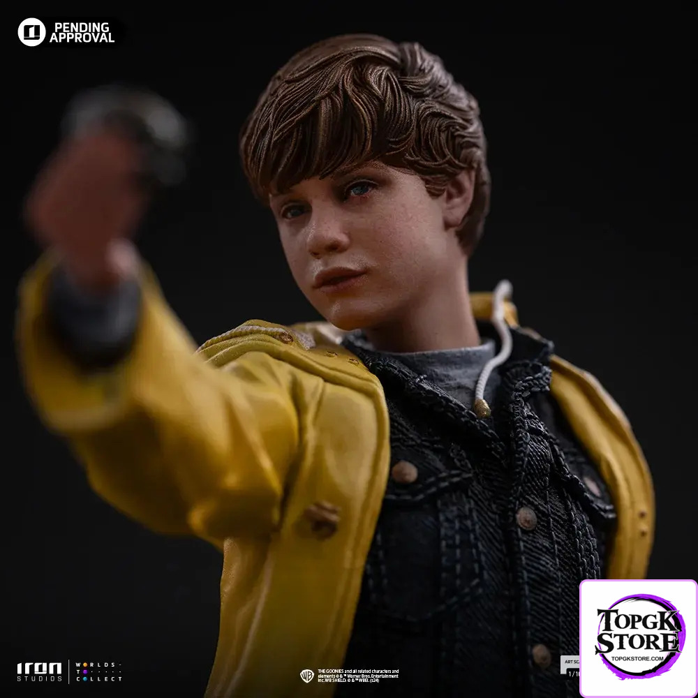Iron Studio – Statue Mikey Walsh – The Goonies 40th anniversary – Art Scale 1/10 WBGOO128625-10 (Licensed)
