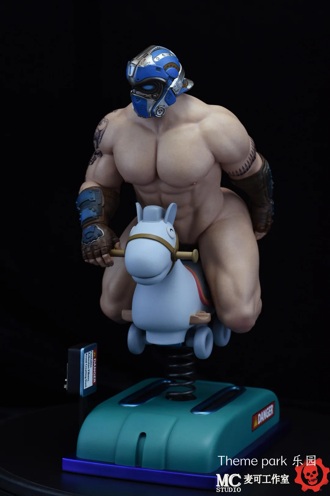 MC Studio Gears of War Clayton Carmine