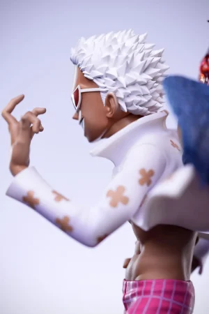 Super Guai Studio – One Piece Seraphim Donquixote Doflamingo - Photo 2 | TopGKStore