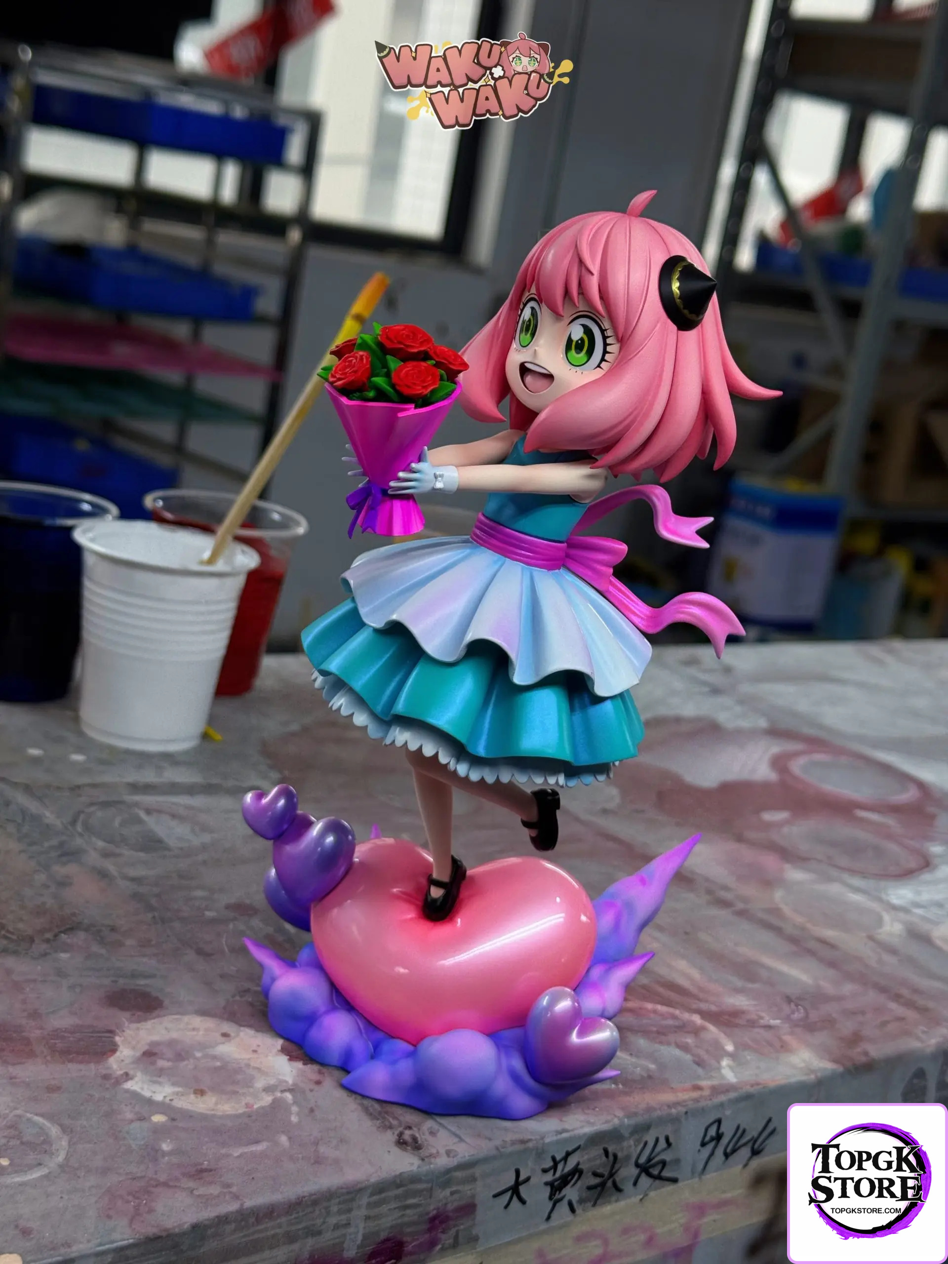 WakuWaku Studio – Spy x Family Anya Forger Send you a bouquet of flowers - Photo 1 | TopGKStore