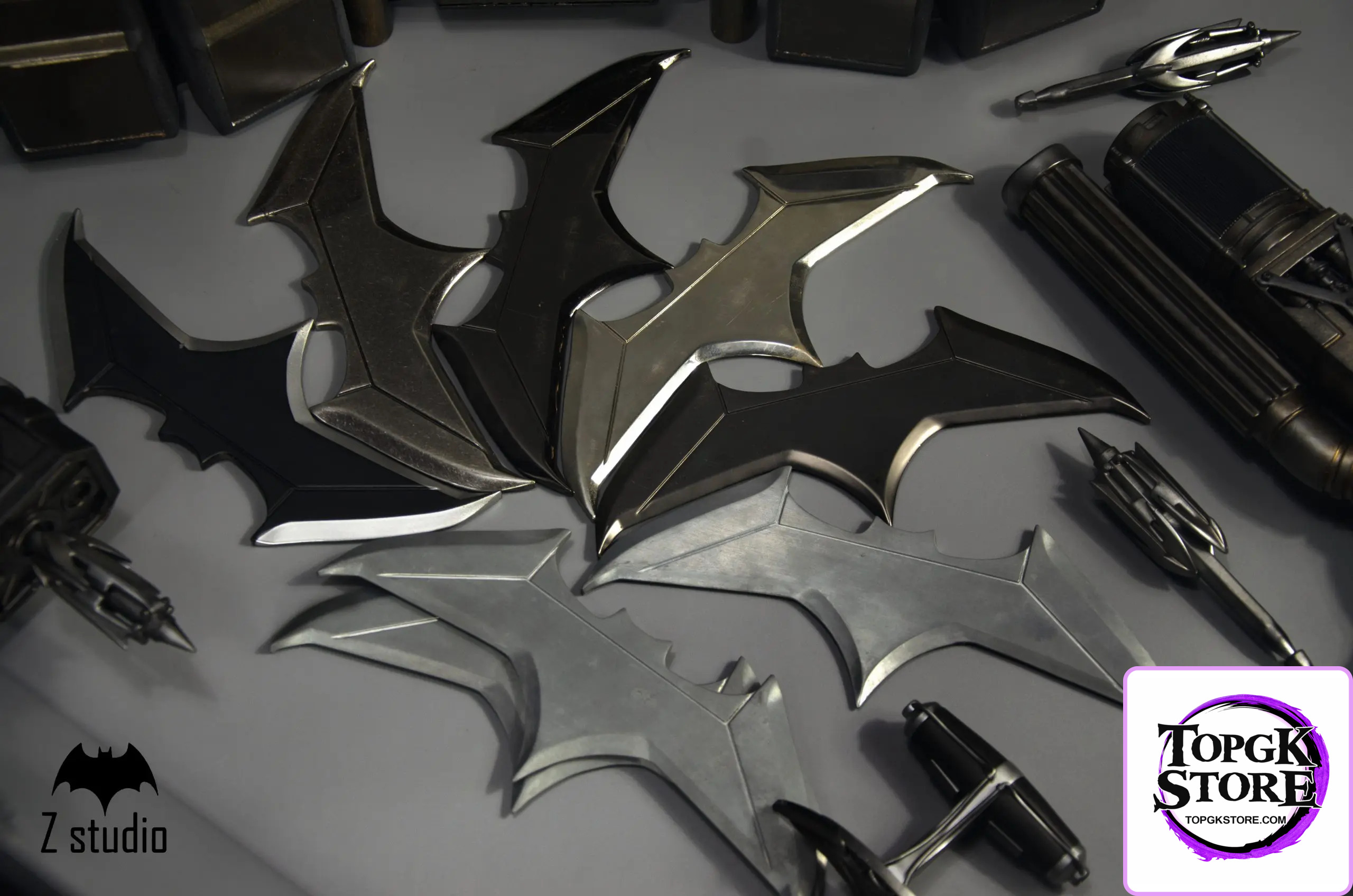 Z Studio – DC Cinematic Grade Replica Collection Series #1 Batman Weapon - Photo 18 | TopGKStore