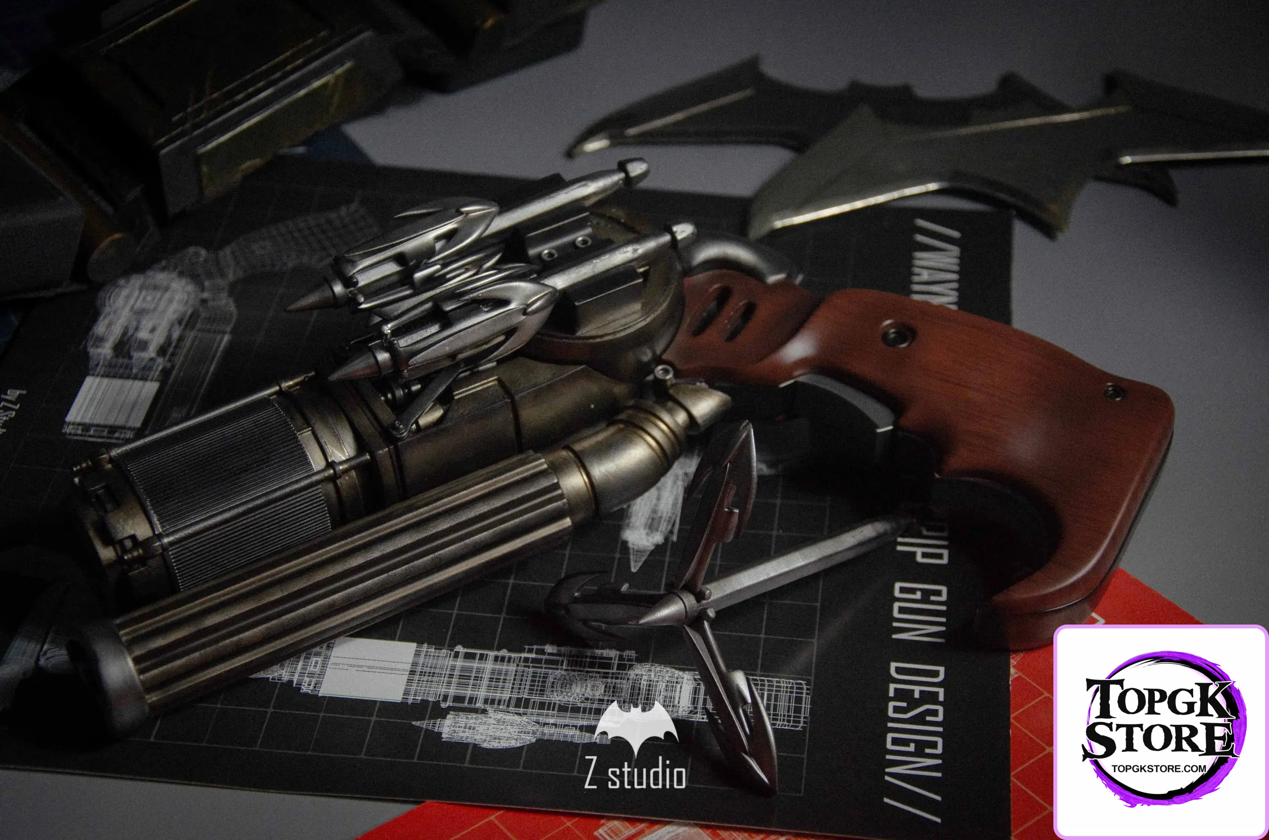 Z Studio – DC Cinematic Grade Replica Collection Series #1 Batman Weapon - Photo 12 | TopGKStore