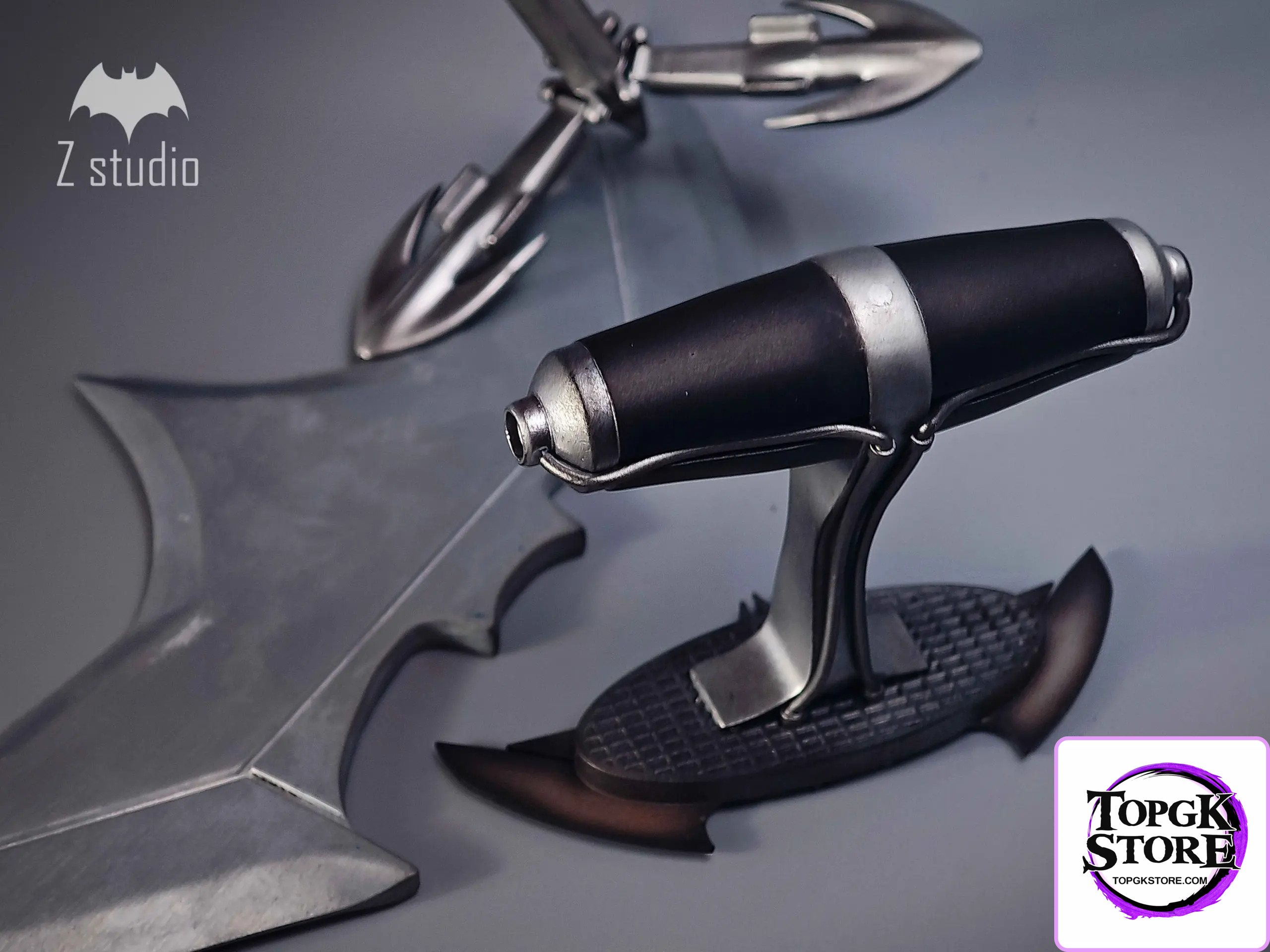 Z Studio – DC Cinematic Grade Replica Collection Series #1 Batman Weapon - Photo 21 | TopGKStore