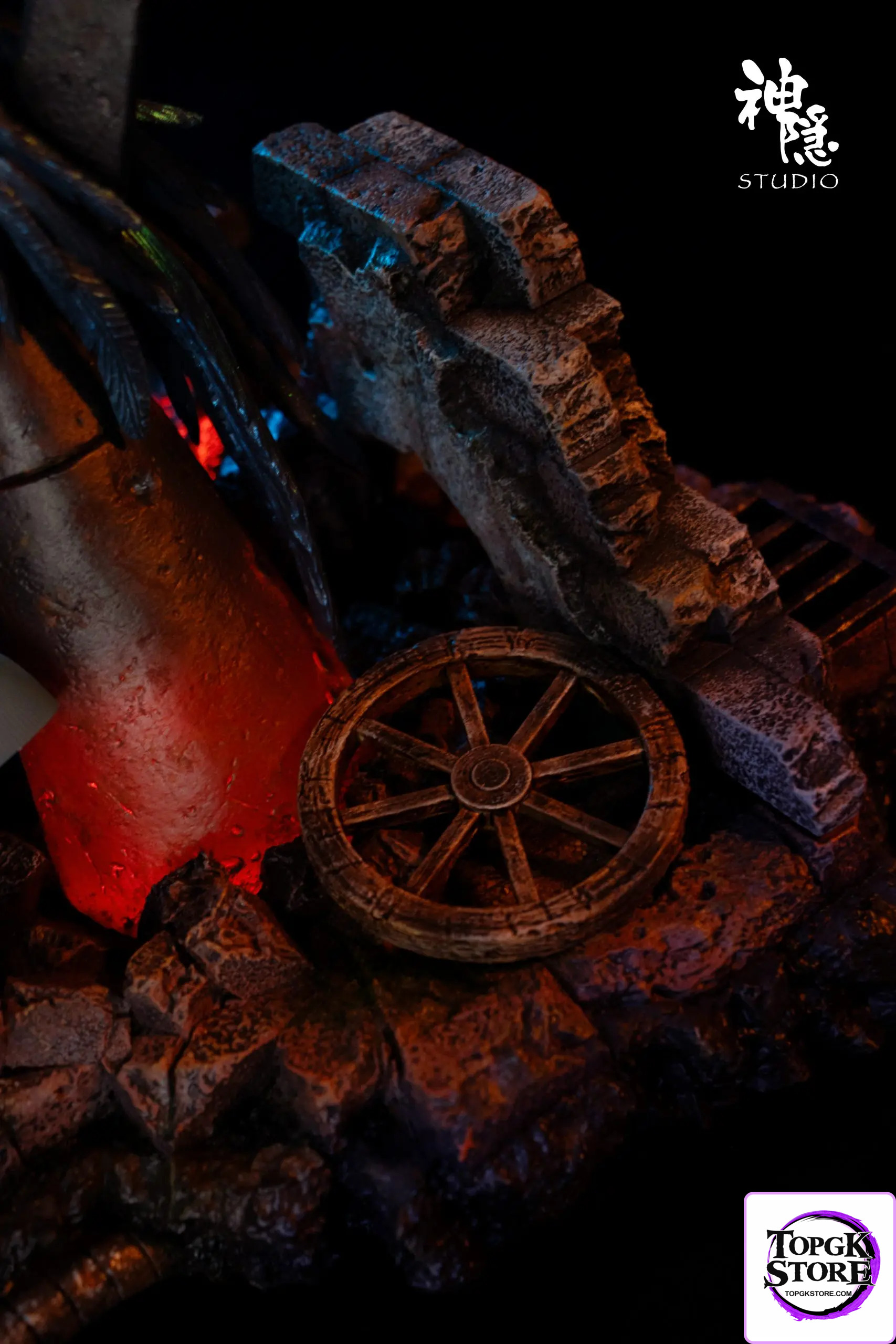 Shen Yin Studio – Howl’s Moving Castle Silhouette Moments Series Howl & Sophie Embrace Amidst the Flames - Ph
