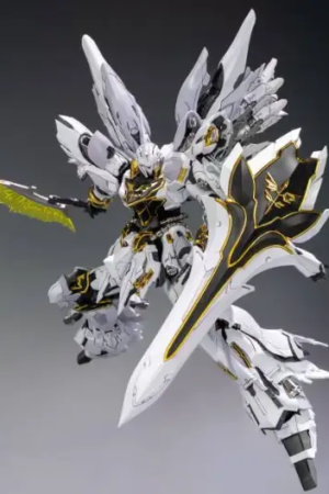 Hui Xing Ke Ji – Original 1/100 White Wolf Triple Speed Assembling Model (Licensed) - Photo 1 | TopGKStore