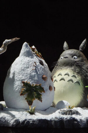 Shen Yin Studio – My Neighbor Totoro Encounter Series My Neighbor Totoro Playing in the Snow - Photo 1 | TopGKStore