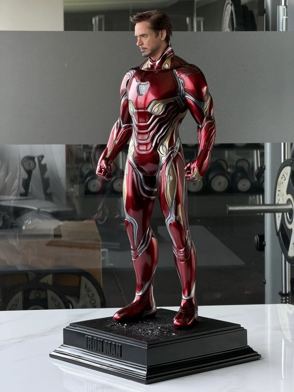 Iron Man Marvel 1/3 Scale Statue (LED Version) - PINJIANG Brand - Image 3