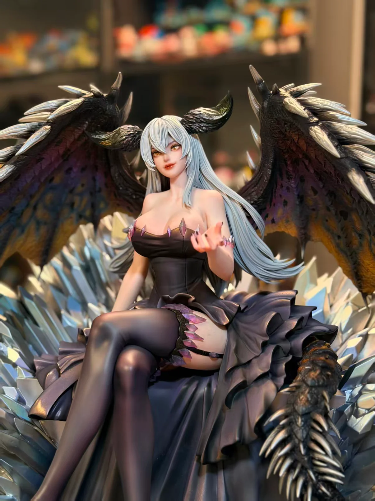 Nergigante Ruiner Girl Monster Hunter 1/4 Scale Statue Scalefall x Wingrise Studio