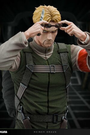 Attack on Titan Reiner Braun Parachute Version 1/6 Scale Statue CHIKARA Studio