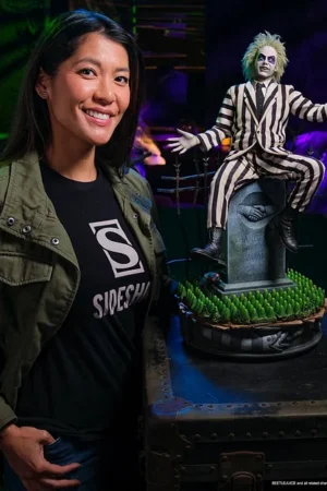 Sideshow Collectibles - The Beetlejuice Premium Format Mixed MediaTM Figure 300918 (Licensed)