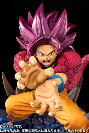 BANDAI - TAMASHII Dragon Ball Finished Model Figure ZERO Super Battle Super Saiyan 4 Son Goku DAIMA (Licensed)