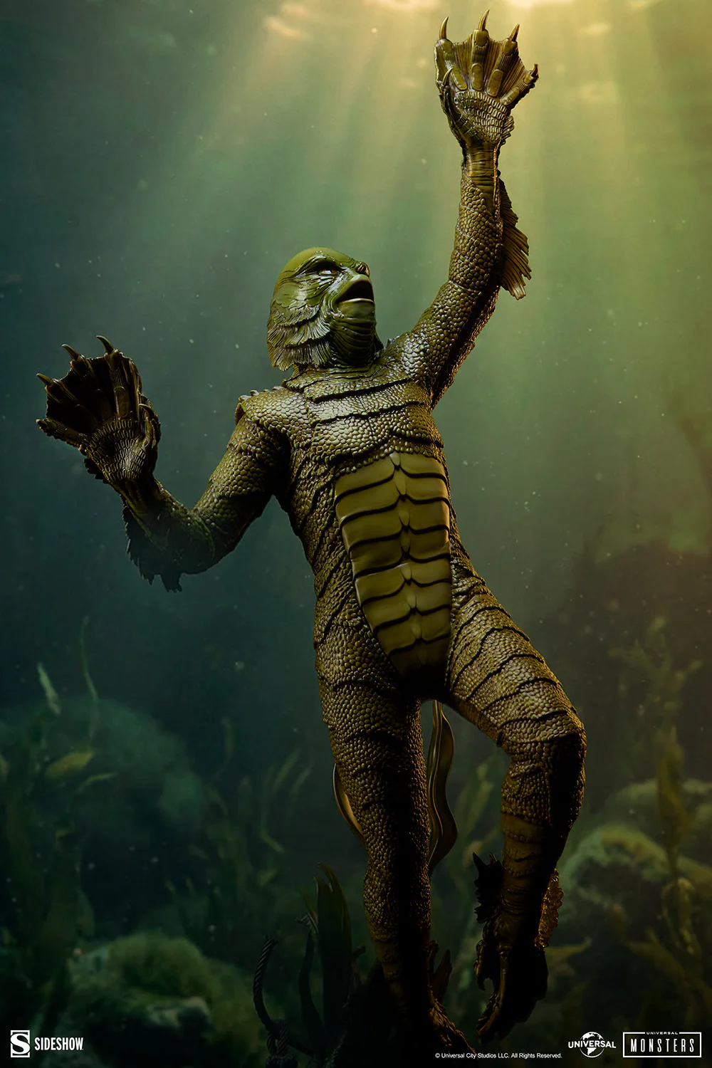 Sideshow Gill-man Premium Format Figure – Universal Monsters 1/4 Scale Statue - Image 4