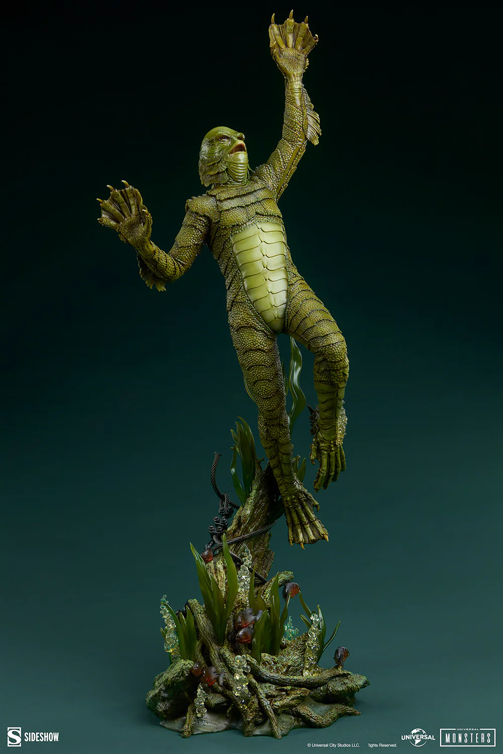 Sideshow Gill-man Premium Format Figure – Universal Monsters 1/4 Scale Statue - Image 16