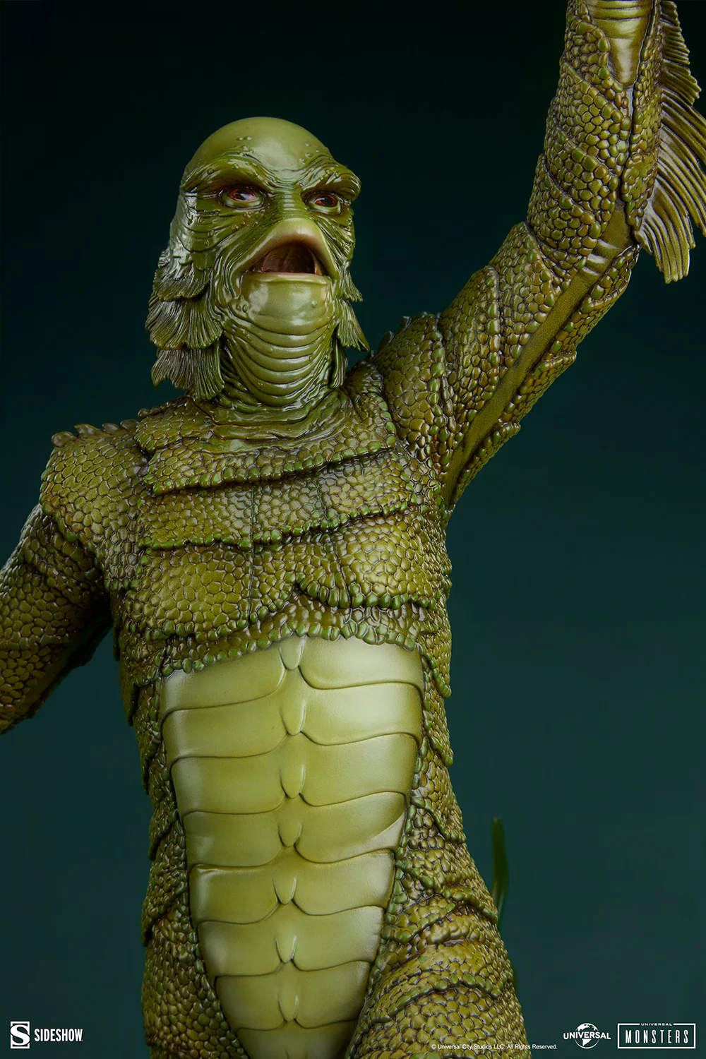Sideshow Gill-man Premium Format Figure – Universal Monsters 1/4 Scale Statue