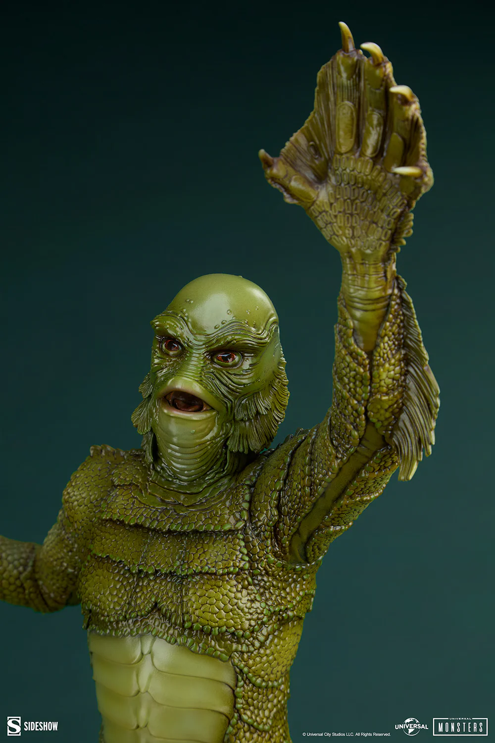 Sideshow Gill-man Premium Format Figure – Universal Monsters 1/4 Scale Statue - Image 7