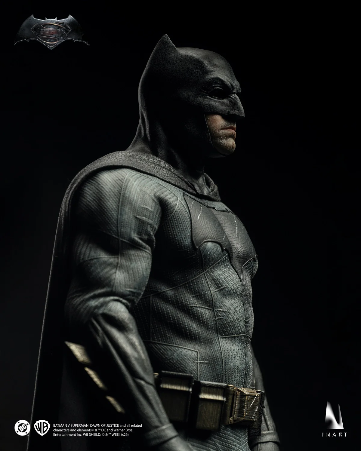 BvS: Dawn of Justice - Batman 1/6 Collectible Figure (Licensed) - INART - Image 3