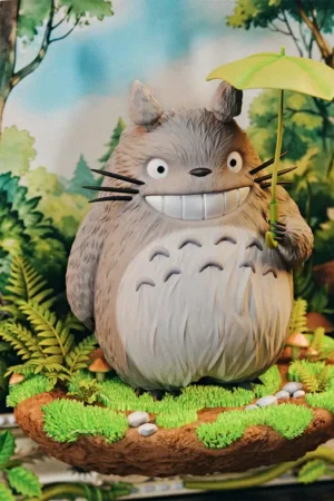 Alternative view of GEISHA Studio – Art Gallery Series No.2 Totoro Statue