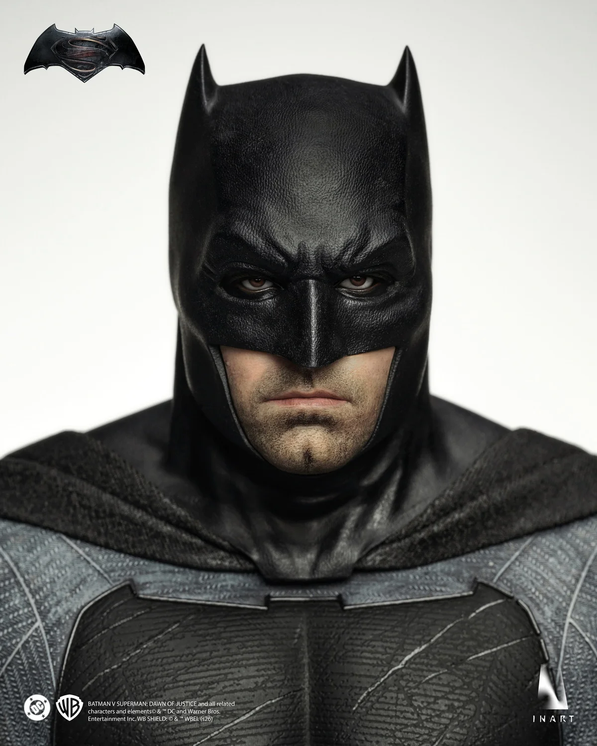 BvS: Dawn of Justice - Batman 1/6 Collectible Figure (Licensed) - INART - Image 12