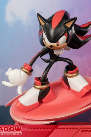 Sonic Adventure 2 – Sonic & Shadow Resin Statues by First 4 Figures
