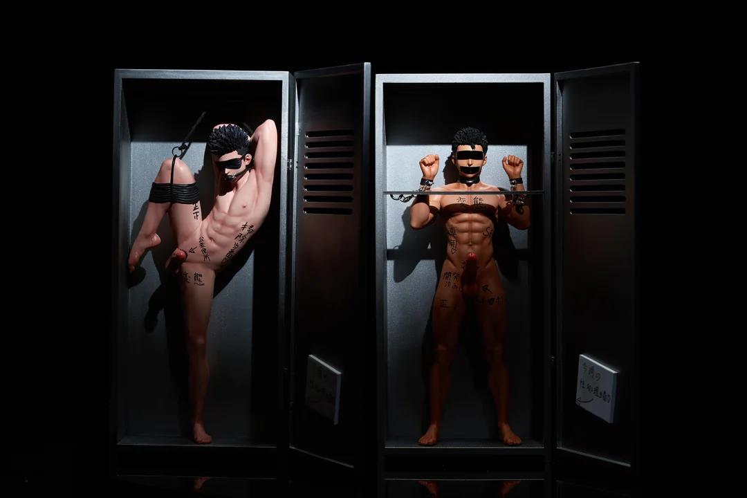 BDSM Studio - The Great Series “Black Skin Light” Statue (Licensed) - Image 2