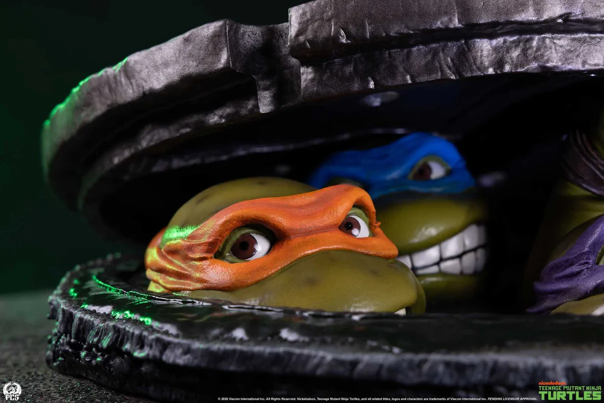 Premium Collectibles Studio - Teenage Mutant Ninja Turtles (1990) Underground (Tabletop Edition) 1/4 Scale Diorama Statue TMNTDIO14 (Licensed) - Image 4