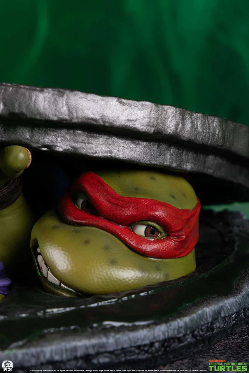 Premium Collectibles Studio - Teenage Mutant Ninja Turtles (1990) Underground (Tabletop Edition) 1/4 Scale Diorama Statue TMNTDIO14 (Licensed) - Image 6