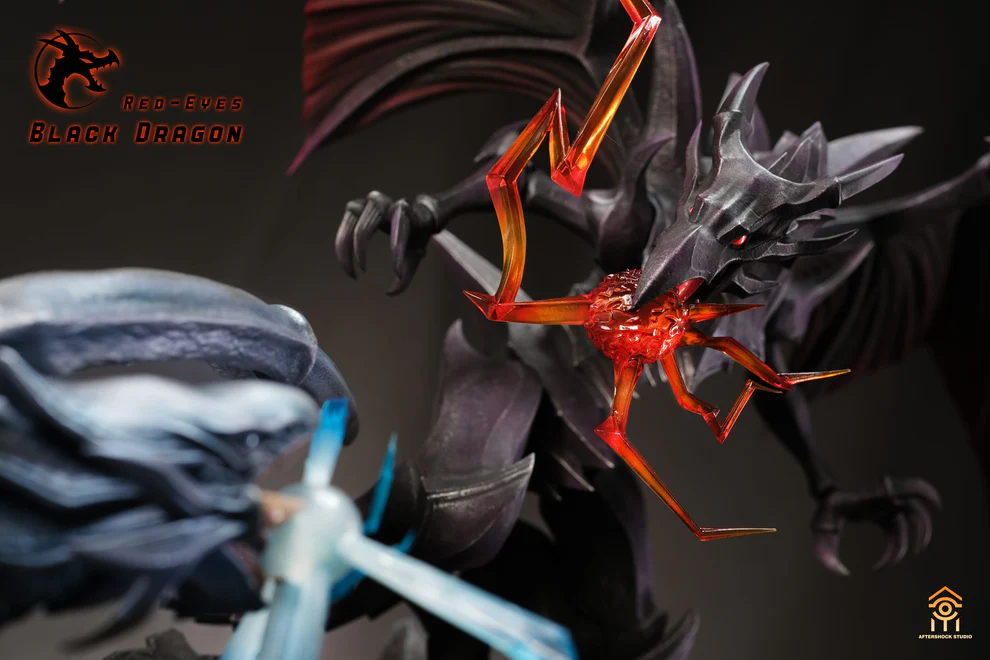 Yu-Gi-Oh! – Blue-Eyes White Dragon & Red-Eyes Black Dragon 1/7 Scale Statue Set – Aftershock Studio - Image 5