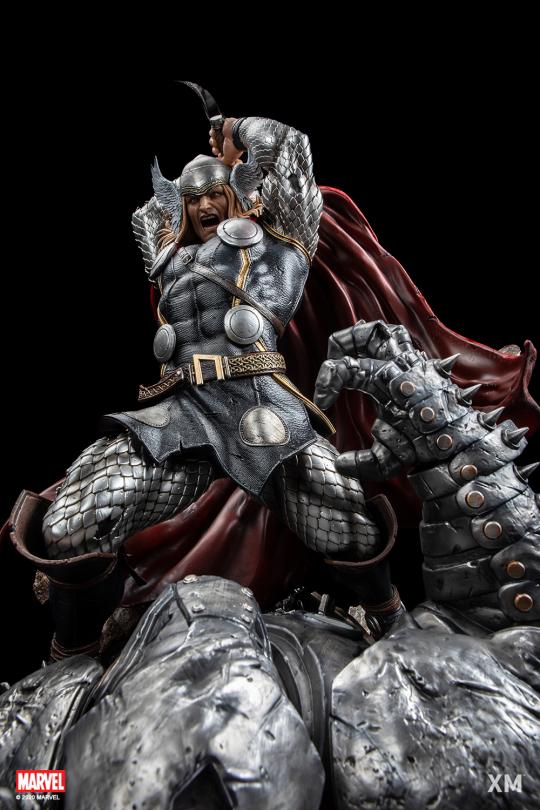 Marvel Modern Thor 1/4 Scale Premium Statue – XM Studios Limited Edition Collectible Diorama - Image 3