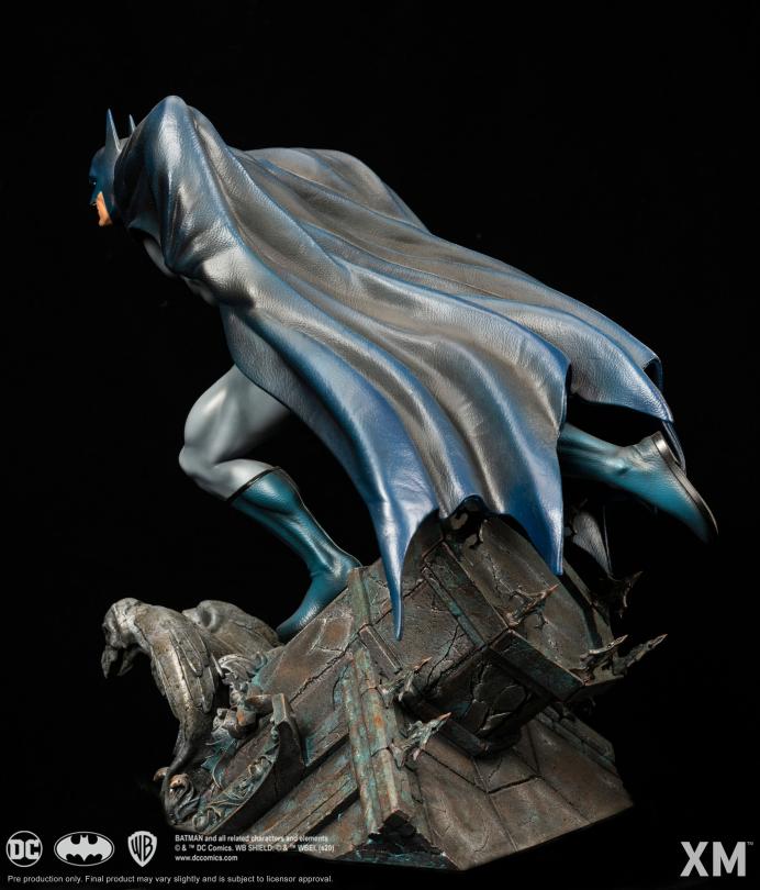 DC Batman 1972 Comic Version 1/6 Scale Statue – XM Studios Limited Edition Premium Collectible Diorama - Image 9