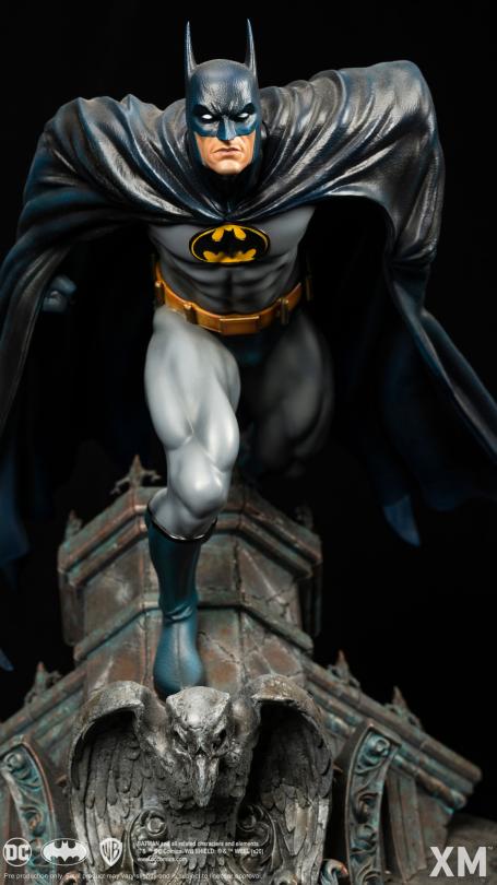 DC Batman 1972 Comic Version 1/6 Scale Statue – XM Studios Limited Edition Premium Collectible Diorama - Image 3