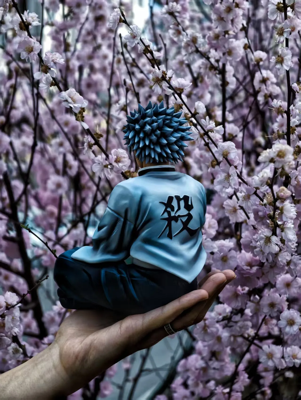 REN Studio – Sanemi Shinazugawa Sitting Pose: Wind Hashira Demon Slayer | Limited Edition Anime Statue - Image 2
