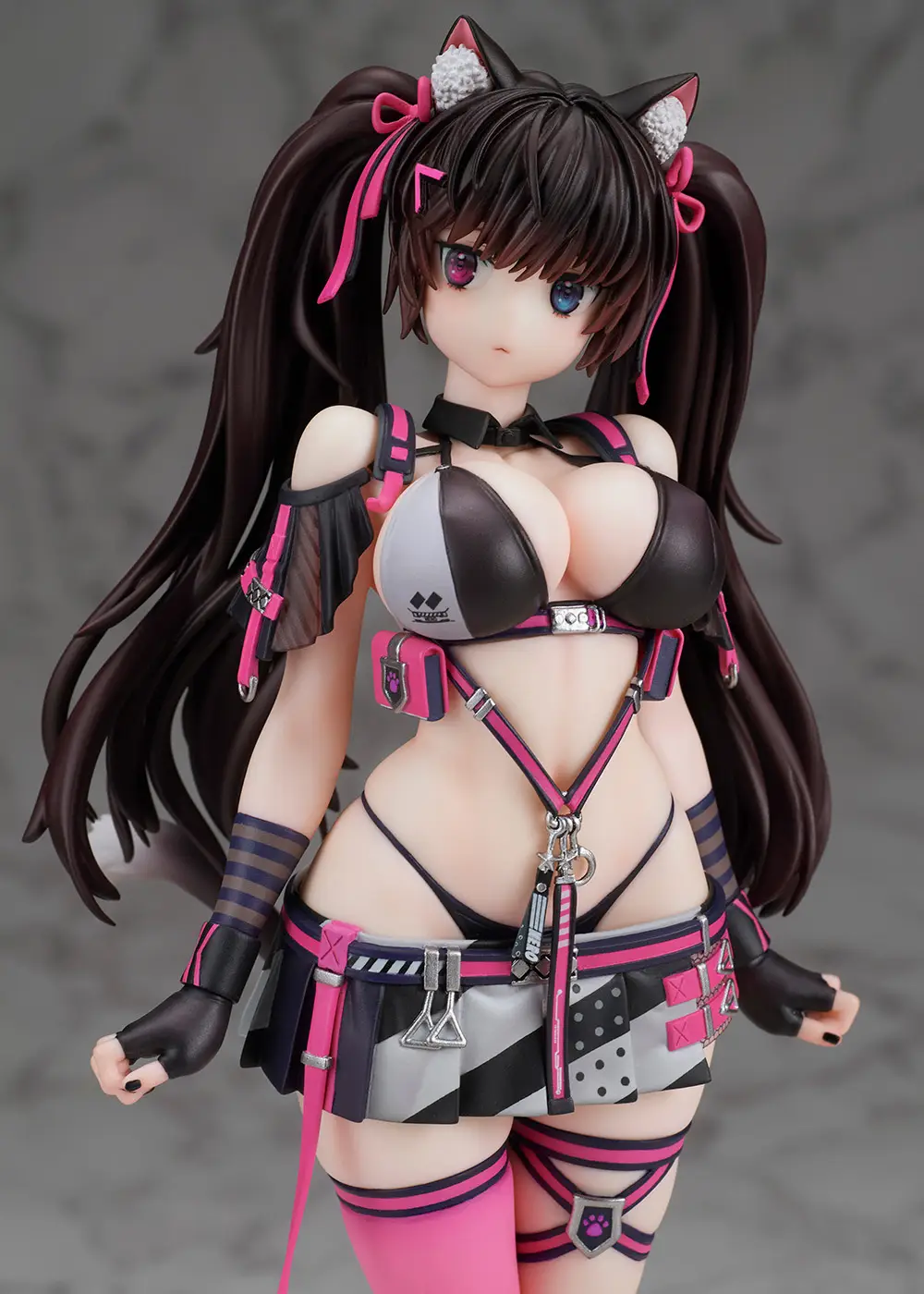 Flare – Nero Goddess of Victory Nikke Complete Figure
